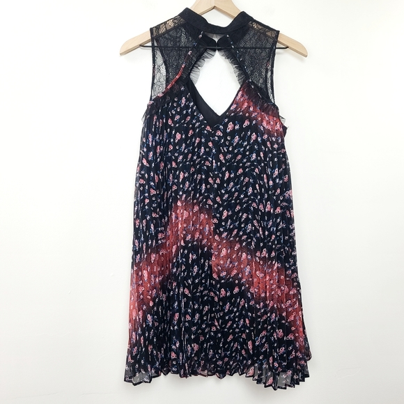 BCBGeneration Women's Floral Babydoll Dress Size S - Picture 3 of 6